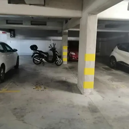 Apartma * איזולה